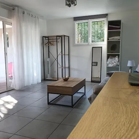 Studio Lejlighed Le Crès